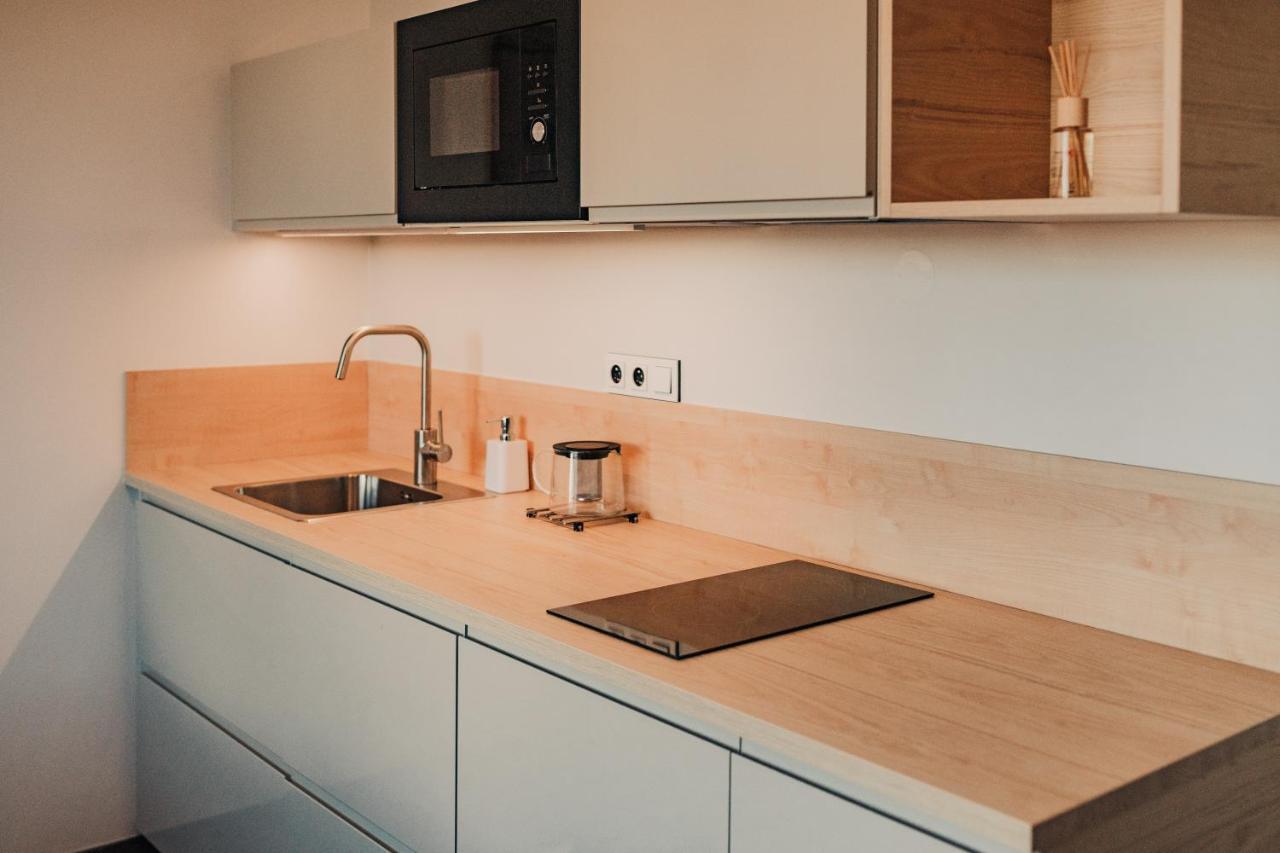 דירות פלזן Beautiful New Studio, 400M From The Square מראה חיצוני תמונה